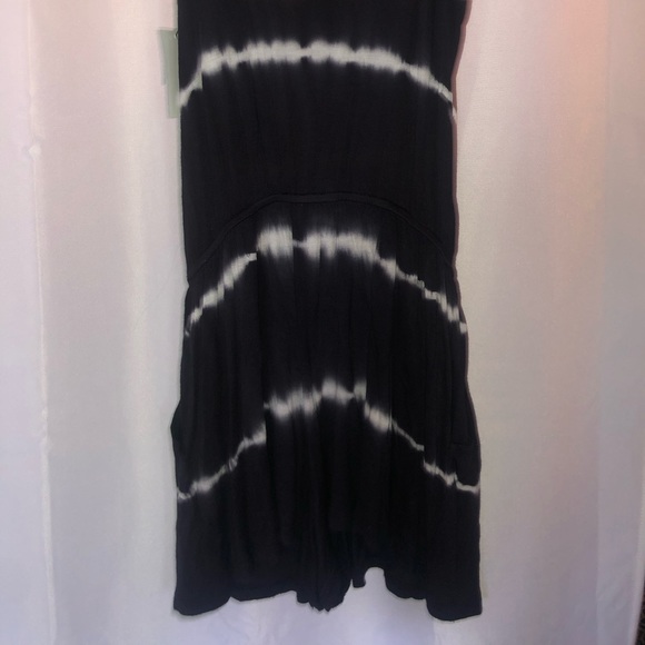 ROMPER - Picture 2 of 2